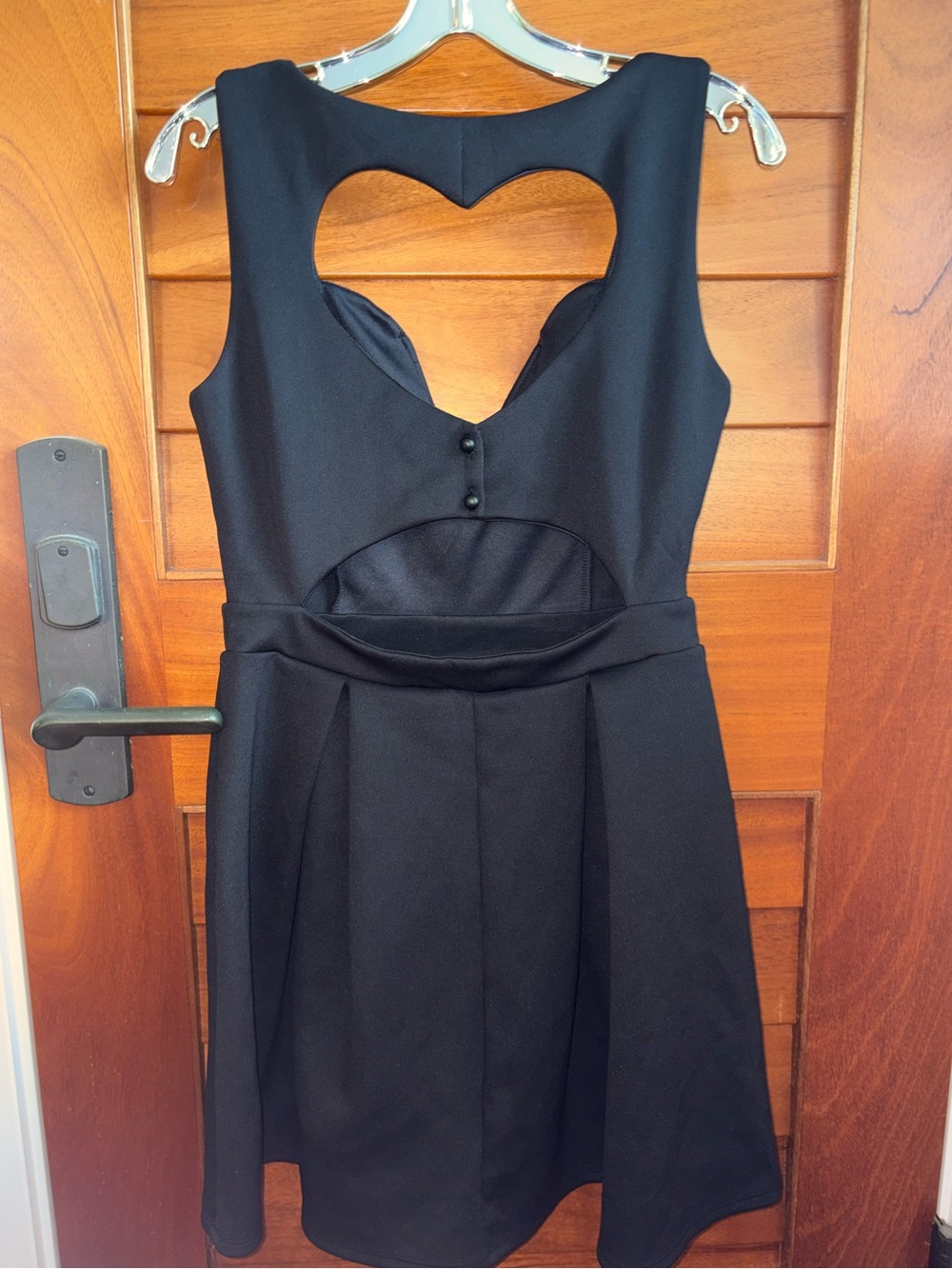 Black Heart-Back Sleeveless Dress